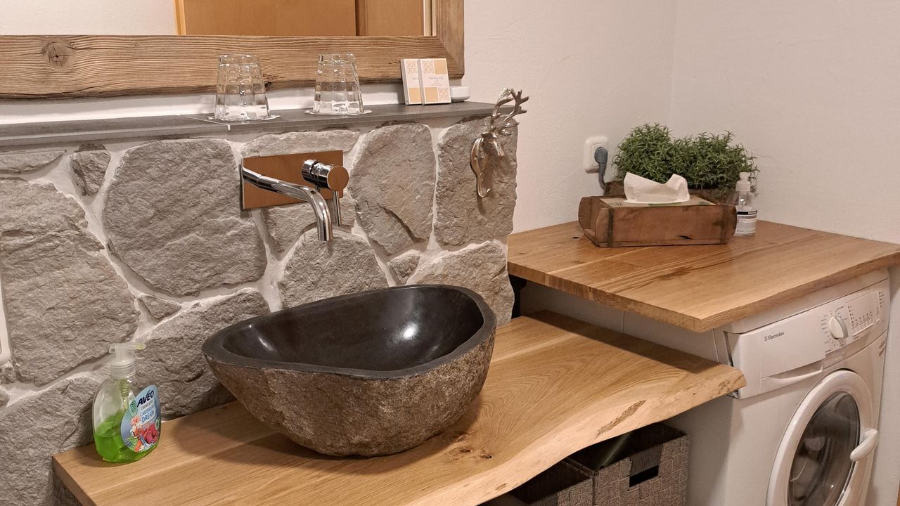 Bad Hirsch Bad Hirsch